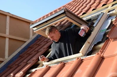 Pose de fenêtres de toit Velux à Turqueville